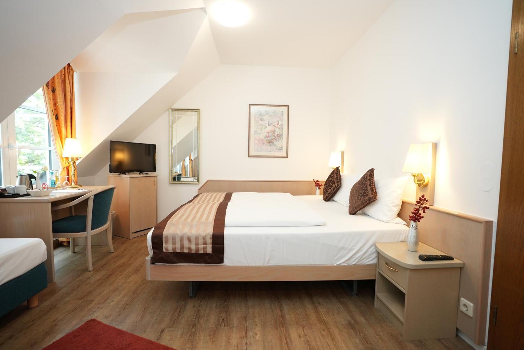 Uno Hotel Posthof 자를루이 외부 사진